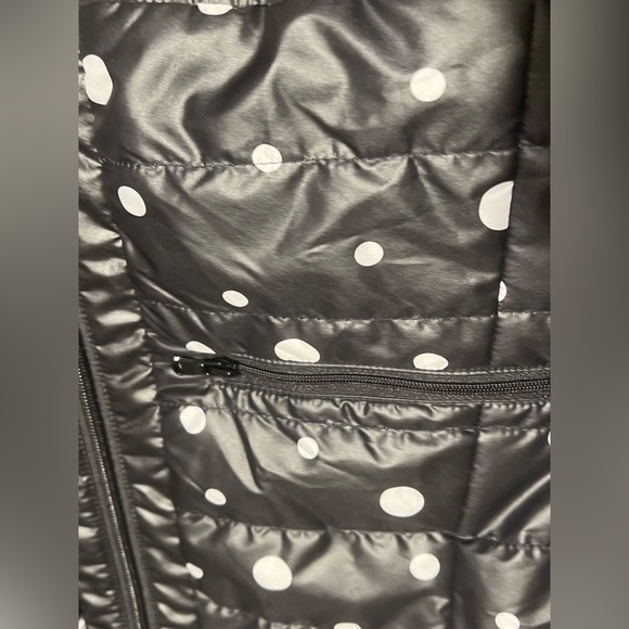 Chico’s Black/white Polka Dot Puffer Collarless Jacket Size Small - Picture 4 of 4